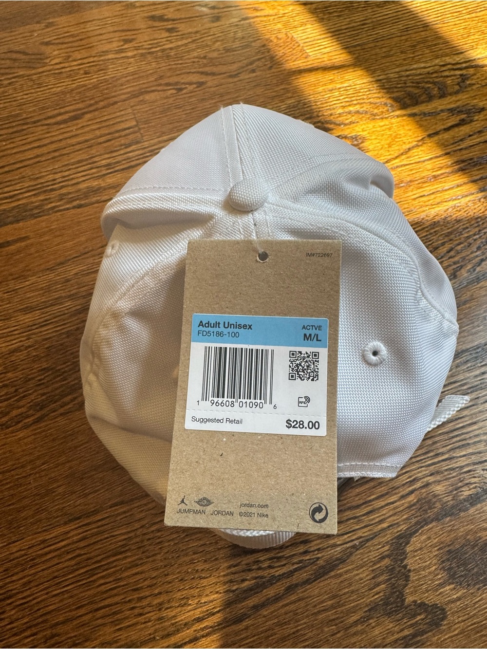 Jordan Adult White Performance Baseball Cap - Picture 2 of 4